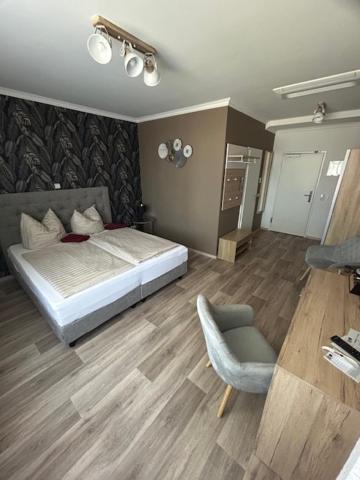 Second Home Hotel Merseburg Bagian luar foto